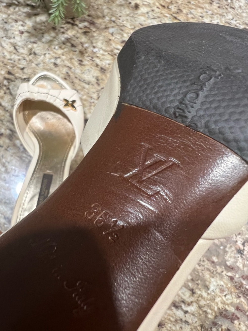 Louis Vuitton Cream Leather Slip-On Kitten Heel Mules with Gold Flower 36.5 - Picture 12 of 12